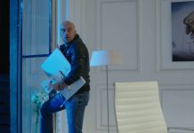Физрук: Фома крадёт компьютер
