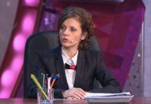 Камеди Вумен – Обсуждение повышения по службе