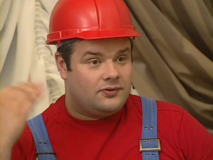 сан саныч прораб школа ремонта. сан саныч тнт школа ремонта. школа ремонта закрыли. сан саныч школа ремонта. евроремонт в школе.