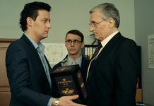 Универ. Новая общага: Антон выбивает лабораторию